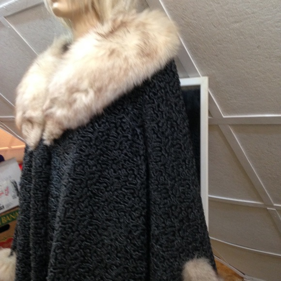 - Astrakin, France Gray Persian Lamb Swing Coat  M-L - Picture 4 of 16